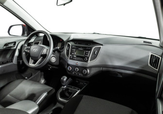 Подержанный автомобиль Hyundai Creta 2017 года (9 фото)