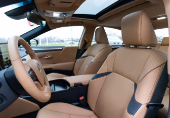 Новый Lexus ES 2025 (9 фото)