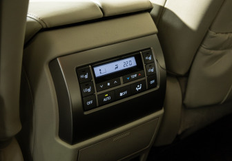 Подержанный автомобиль Lexus GX 2015 года (15 фото)