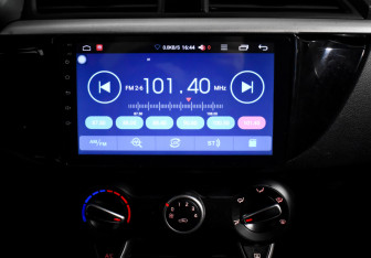 Подержанный автомобиль Kia Rio Hatchback 2018 года (16 фото)