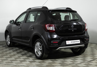 Подержанный автомобиль Renault Sandero 2020 года (7 фото)