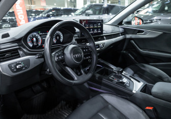 Подержанный автомобиль Audi A4 allroad 2020 года (15 фото)