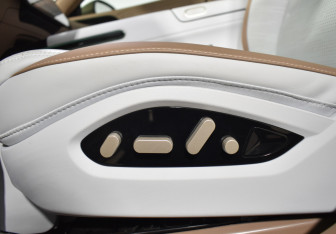 Подержанный автомобиль Avatr 07 2024 года (21 фото)