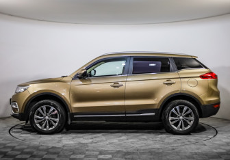 Подержанный автомобиль Geely Atlas 2021 года (8 фото)