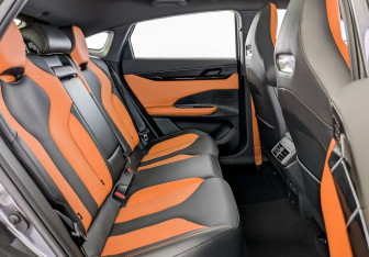 Новый Changan UNI-V 2024 (12 фото)