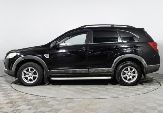 Подержанный автомобиль Chevrolet Captiva 2007 года (8 фото)