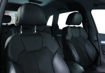 Подержанный автомобиль Audi Q5 2020 года (22 фото)