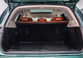 Подержанный автомобиль Voyah Free 2024 года (36 фото)