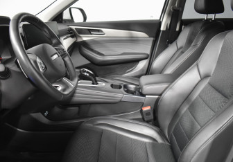 Подержанный автомобиль Haval F7 2024 года (10 фото)