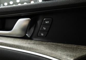 Подержанный автомобиль Kia K5 2020 года (16 фото)