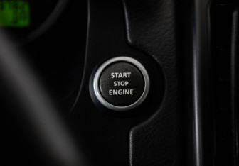 Подержанный автомобиль Land Rover Freelander 2010 года (14 фото)