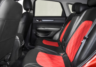 Подержанный автомобиль Mazda CX-5 2018 года (13 фото)