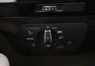 Подержанный автомобиль Audi Q7 2019 года (25 фото)