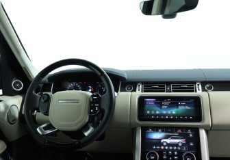 Подержанный автомобиль Land Rover Range Rover 2019 года (13 фото)