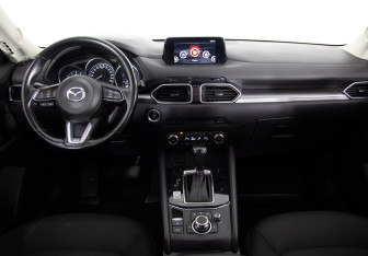 Подержанный автомобиль Mazda CX-5 2018 года (9 фото)