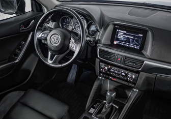 Подержанный автомобиль Mazda CX-5 2017 года (8 фото)