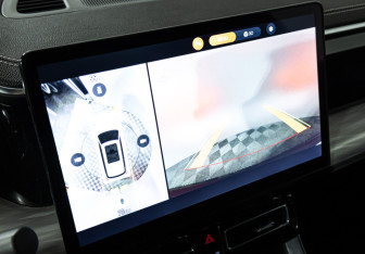 Подержанный автомобиль GAC GS8 2023 года (18 фото)