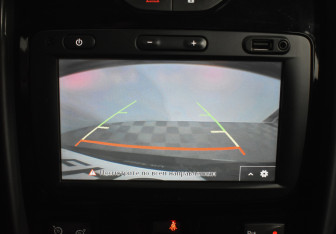 Подержанный автомобиль Renault Duster 2017 года (14 фото)