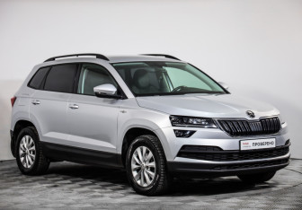 Подержанный автомобиль Skoda Karoq 2021 года (3 фото)