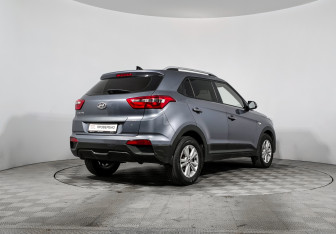 Подержанный автомобиль Hyundai Creta 2019 года (5 фото)