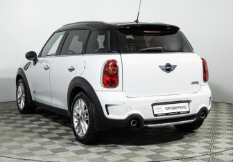 Подержанный автомобиль MINI Countryman 2012 года (7 фото)
