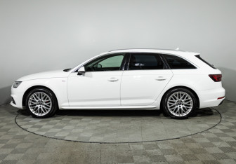 Подержанный автомобиль Audi A4 Wagon 2018 года (8 фото)