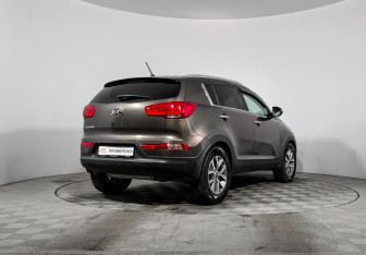 Подержанный автомобиль Kia Sportage 2015 года (5 фото)