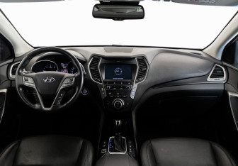 Подержанный автомобиль Hyundai Santa Fe 2018 года (10 фото)