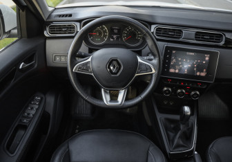 Подержанный автомобиль Renault Arkana 2019 года (12 фото)