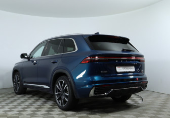 Подержанный автомобиль Geely Monjaro 2023 года (8 фото)