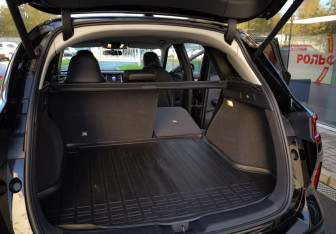 Подержанный автомобиль Infiniti QX50 2018 года (29 фото)