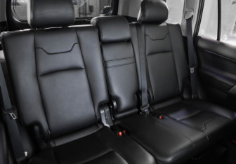 Подержанный автомобиль Toyota Land Cruiser Prado 2019 года (29 фото)