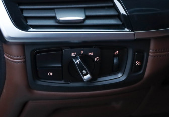 Подержанный автомобиль BMW X5 M 2015 года (22 фото)