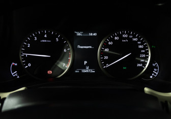 Подержанный автомобиль Lexus NX 2018 года (12 фото)