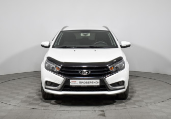 Подержанный автомобиль LADA (ВАЗ) Vesta Wagon 2017 года (2 фото)