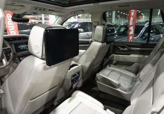 Подержанный автомобиль GMC Yukon 2022 года (15 фото)
