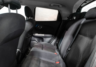 Подержанный автомобиль Nissan Juke 2013 года (12 фото)