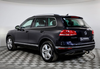 Подержанный автомобиль Volkswagen Touareg 2016 года (7 фото)