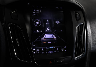 Подержанный автомобиль Ford Focus Hatchback 2012 года (13 фото)