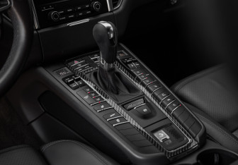 Подержанный автомобиль Porsche Macan 2018 года (20 фото)