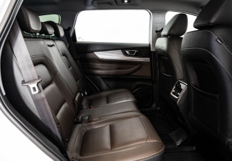 Подержанный автомобиль Chery Tiggo 8 Pro 2022 года (20 фото)