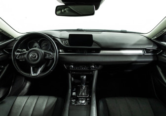 Подержанный автомобиль Mazda 6 Sedan 2018 года (13 фото)