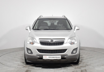 Подержанный автомобиль Opel Antara 2013 года (2 фото)