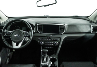 Подержанный автомобиль Kia Sportage 2021 года (13 фото)