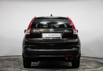 Подержанный автомобиль Honda CR-V 2013 года (6 фото)