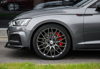 Подержанный автомобиль Audi A5 Coupe 2019 года (10 фото)