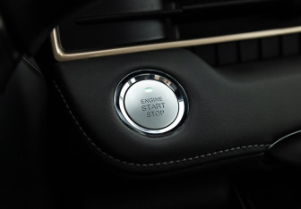 Подержанный автомобиль Exeed LX 2023 года (15 фото)