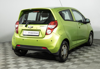 Подержанный автомобиль Chevrolet Spark 2012 года (5 фото)