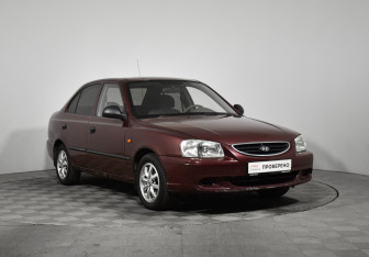 Подержанный автомобиль Hyundai Accent Sedan 2003 года (3 фото)