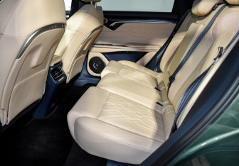 Подержанный автомобиль Voyah Free 2023 года (13 фото)